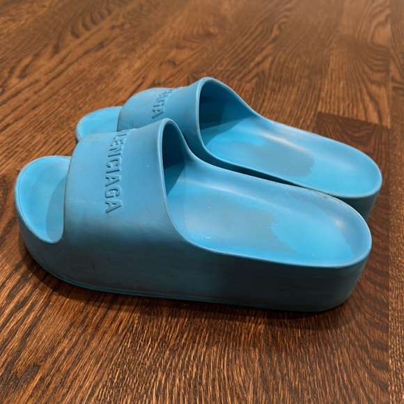 Authentic balenciaga slides - Picture 4 of 4